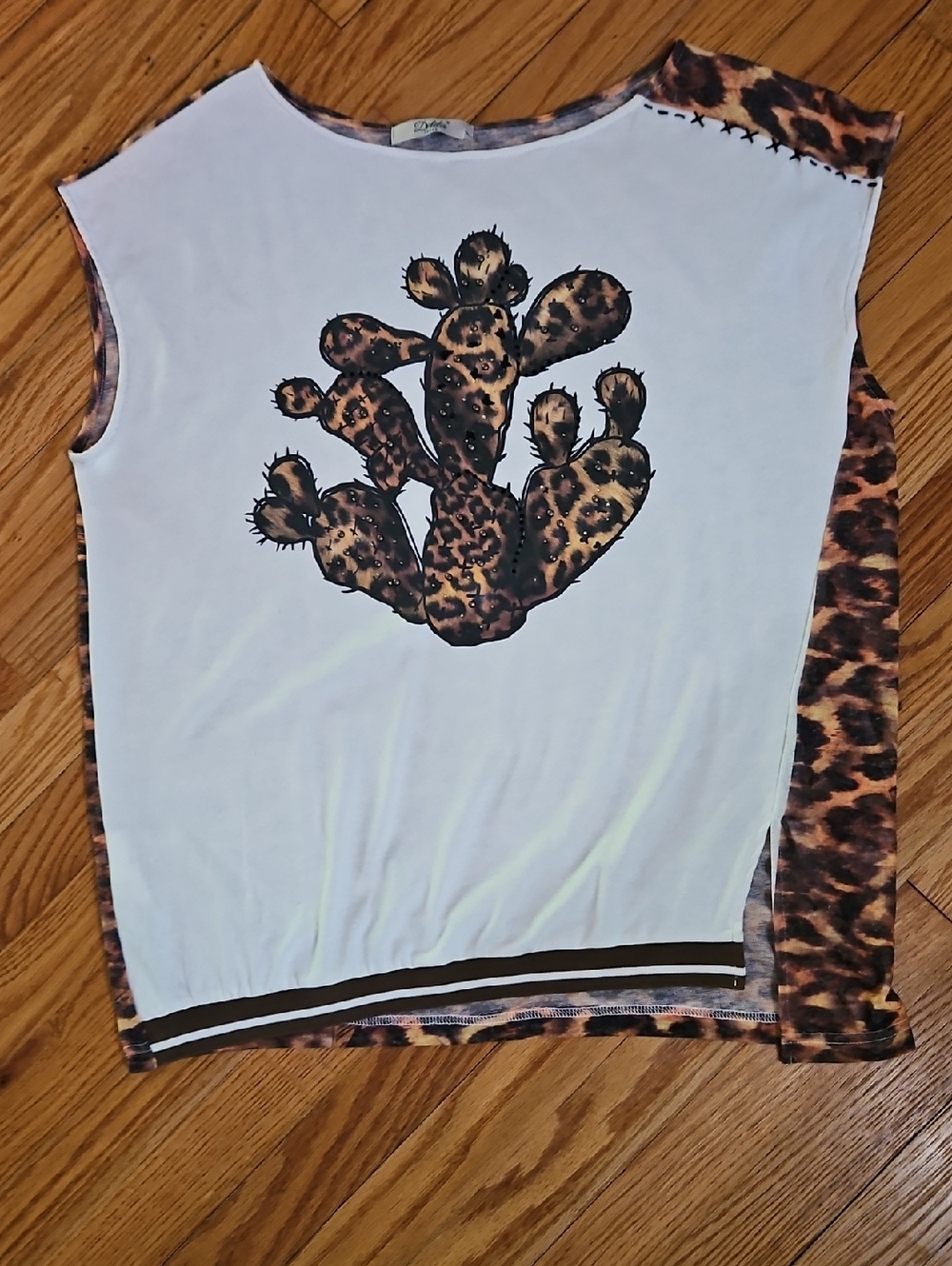 dELiA*s White Tank with Leopard Cactus and Animal-Print Trim Measures 22" Ptp